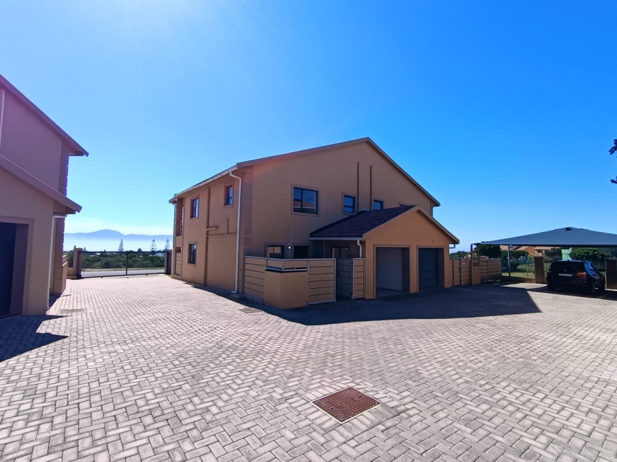 3 Bedroom Property for Sale in Heiderand Western Cape
